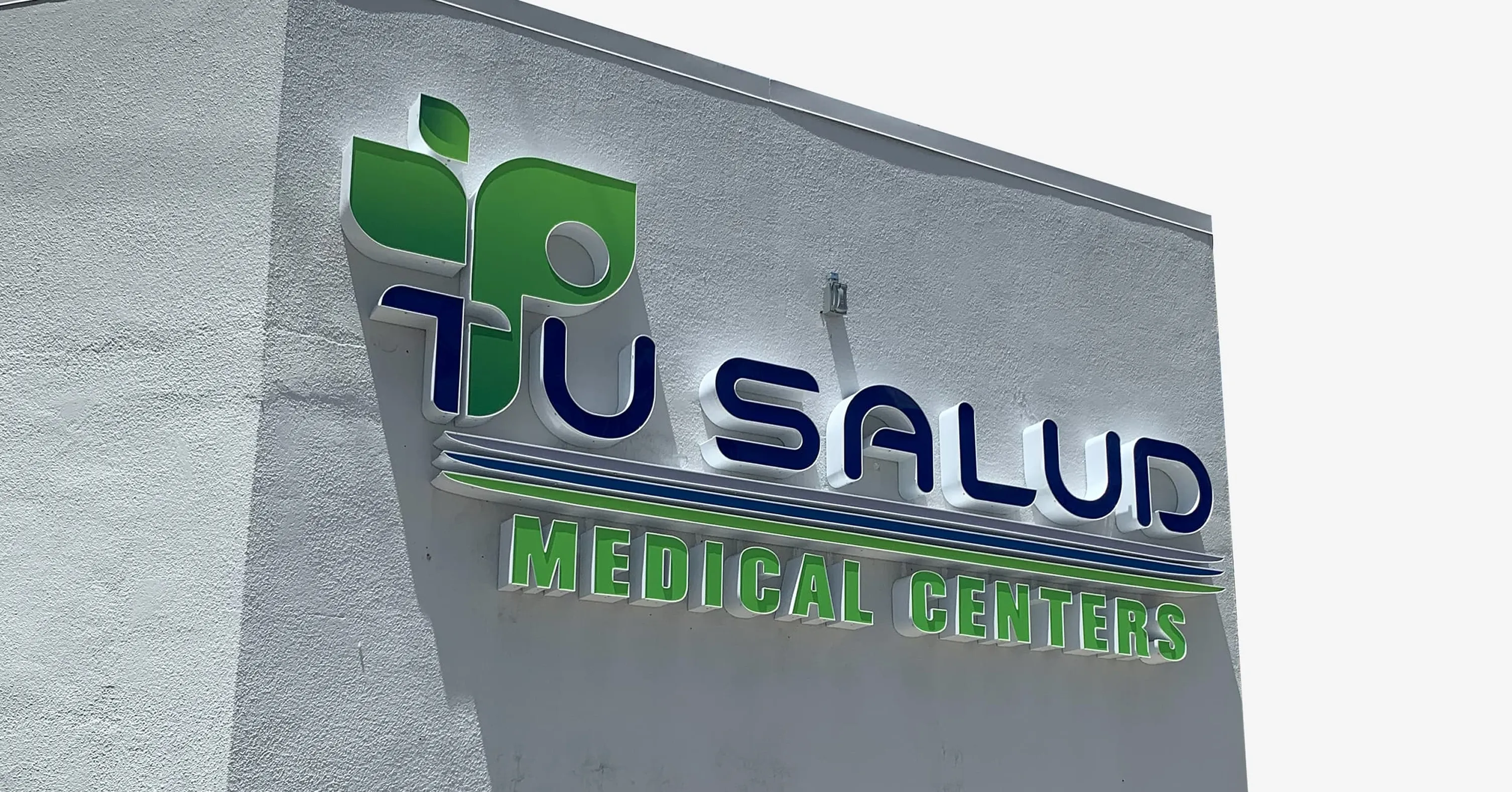 Tu Salud Channel Letter